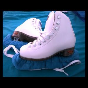 Girls White Ice Skates size J12